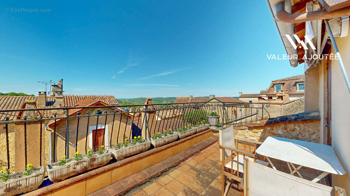 Maison 325 m² à Salles-De-Belves  - photo 3