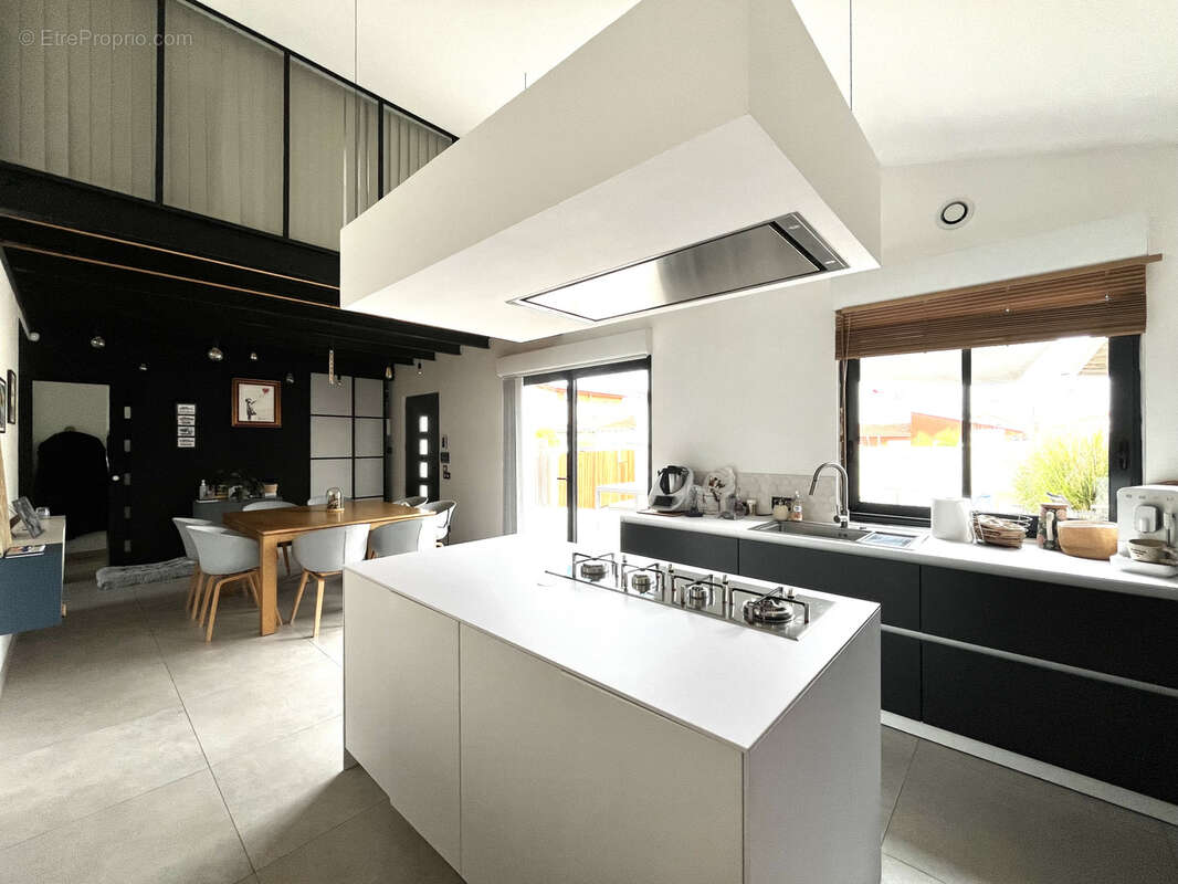 Maison à FRONTIGNAN