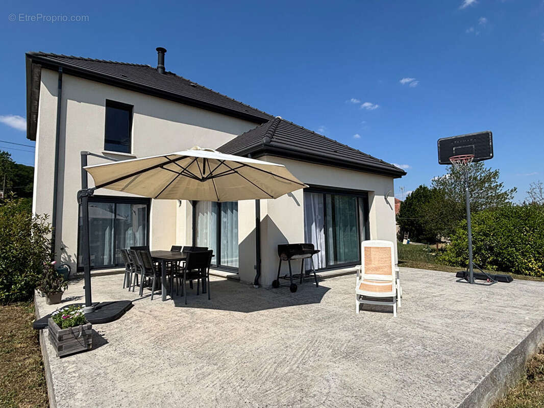 Maison à COULOMMIERS