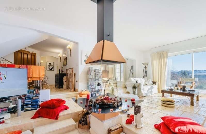 Maison à MONNETIER-MORNEX