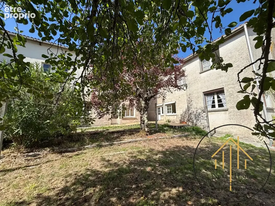Maison 5 pièces 110 m² à vendre à Lignieres-Sonneville (16130) - photo 4