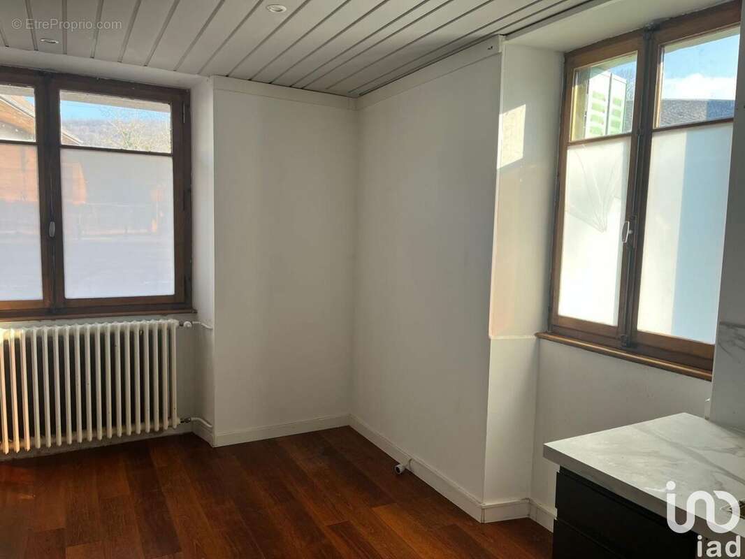 Photo 3 - Commerce à SILLINGY