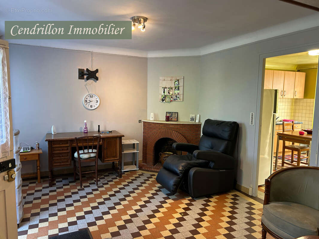 Maison à AZAT-CHATENET