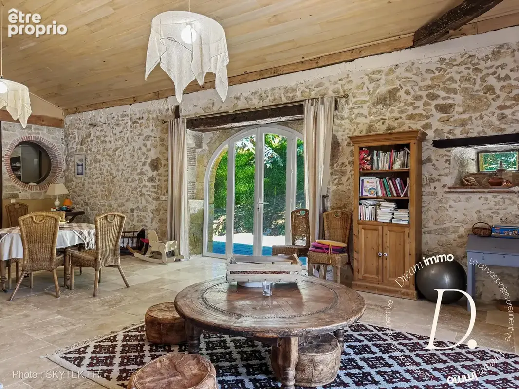 Maison 328 m² à Vic-Fezensac  - photo 3