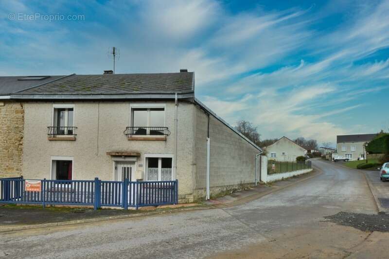 Maison à POURU-SAINT-REMY