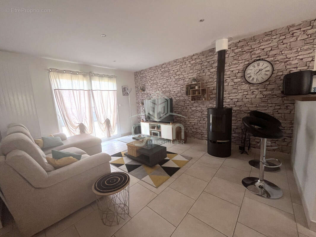 Maison 79 m² à Thilouze  - photo 2