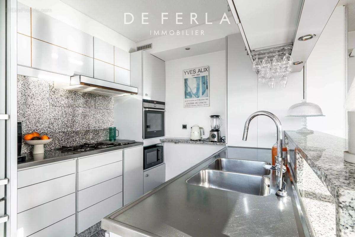 Appartement à PARIS-14E