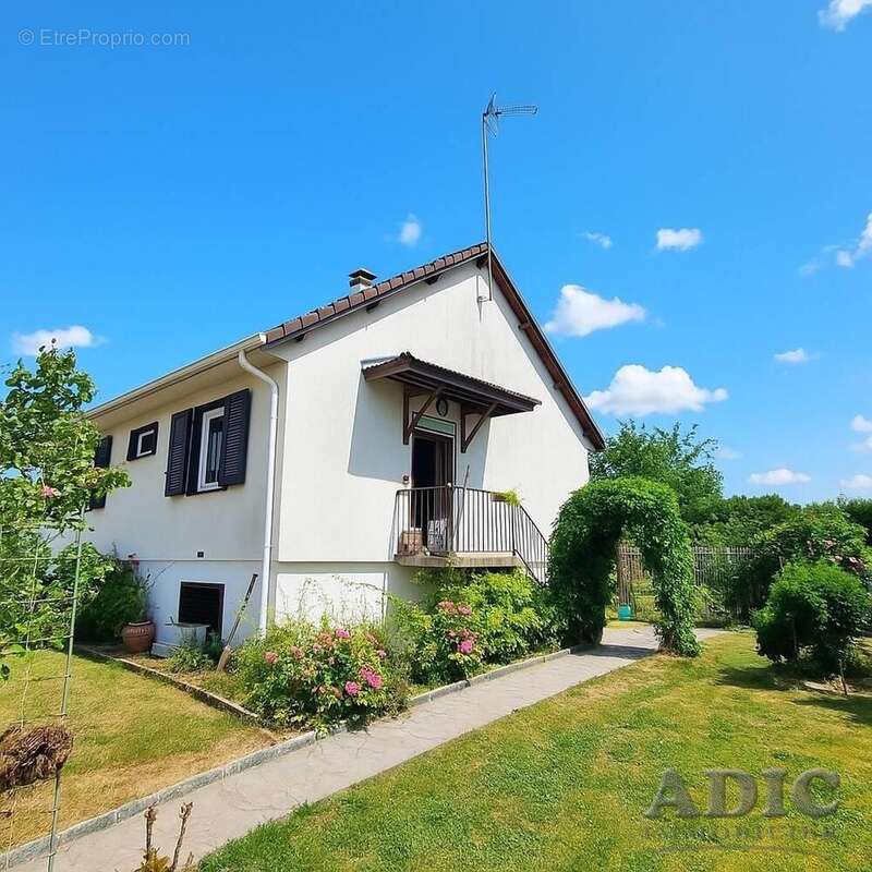 Maison à SAINT-PATHUS