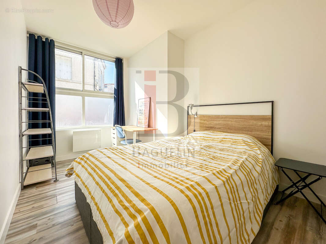 Appartement à FOURAS