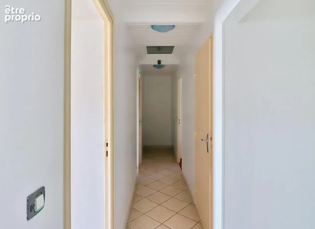 Maison de caractère, avec 312 m2 de dépendances et vue dégagée sur la campagne – À 15 min des plages - photo 13