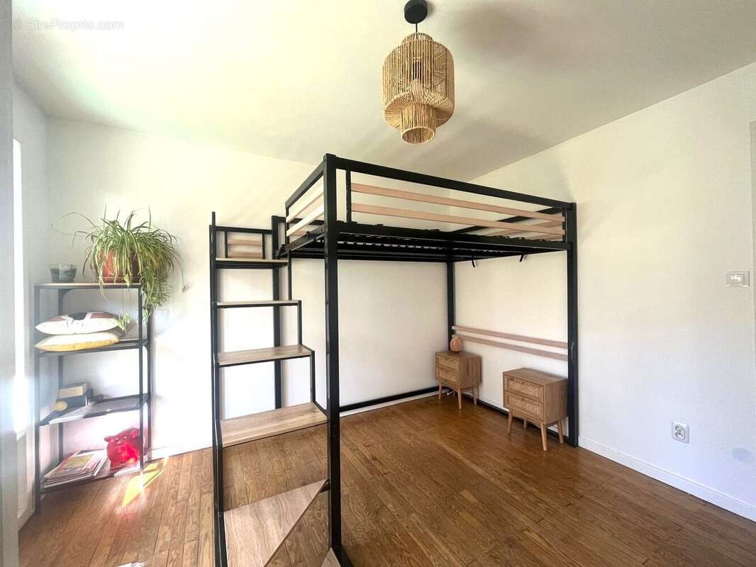 Appartement à FONTAINE