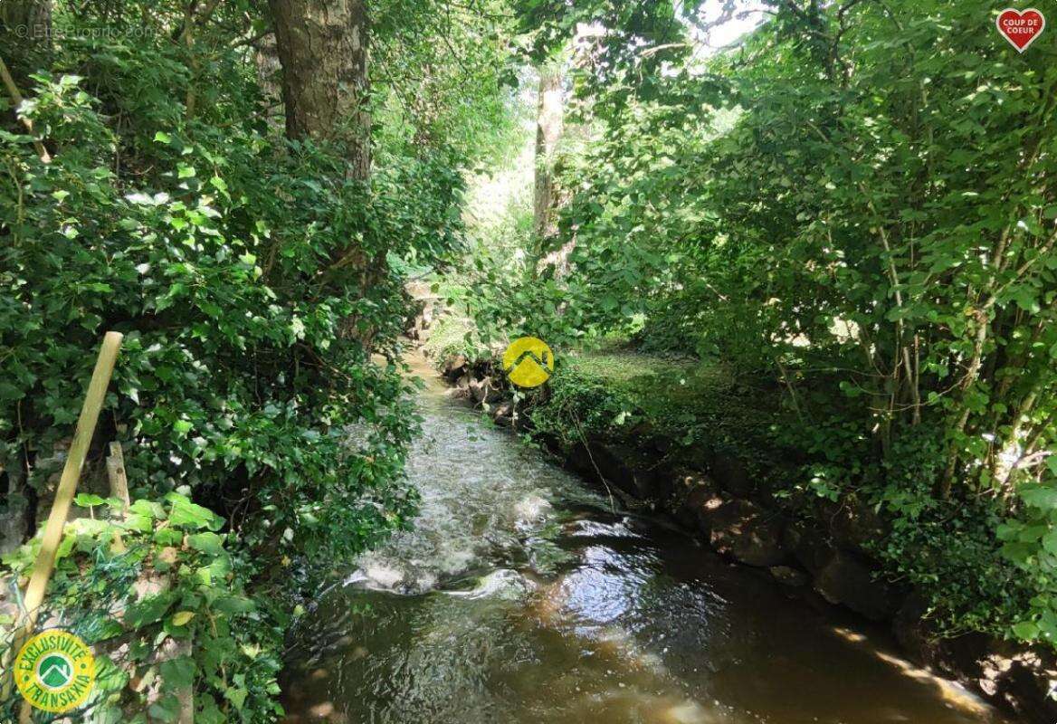 Maison à JOUET-SUR-L&#039;AUBOIS
