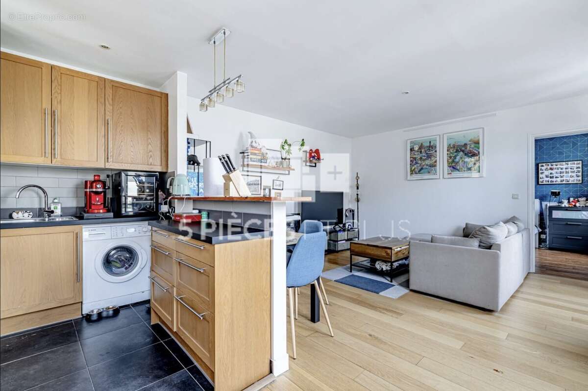 Appartement à LEVALLOIS-PERRET