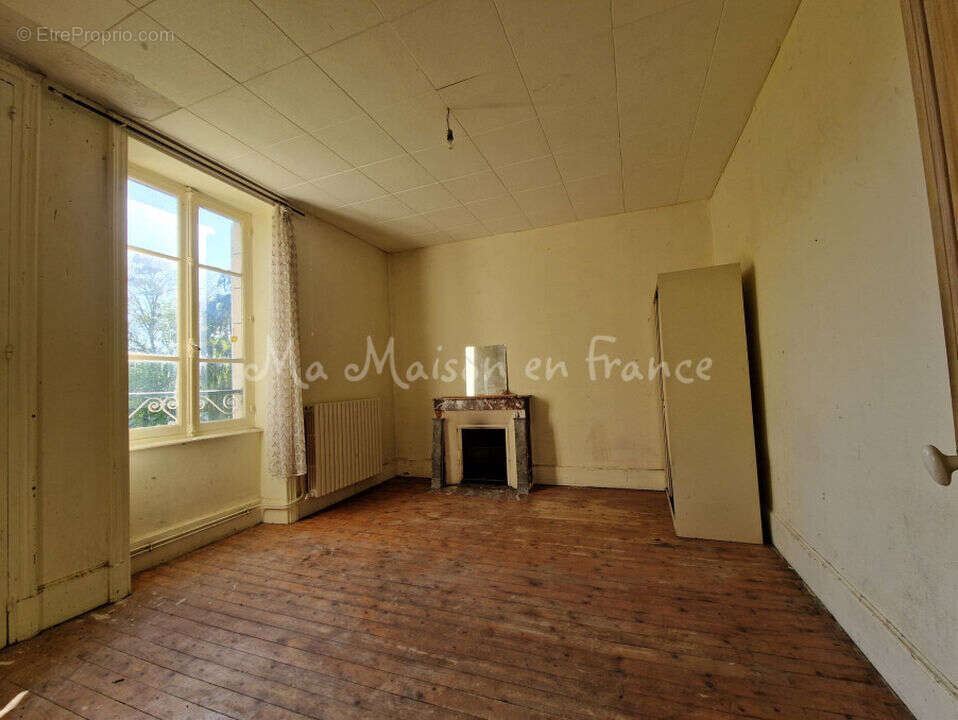 Maison à SAINT-POURCAIN-SUR-SIOULE