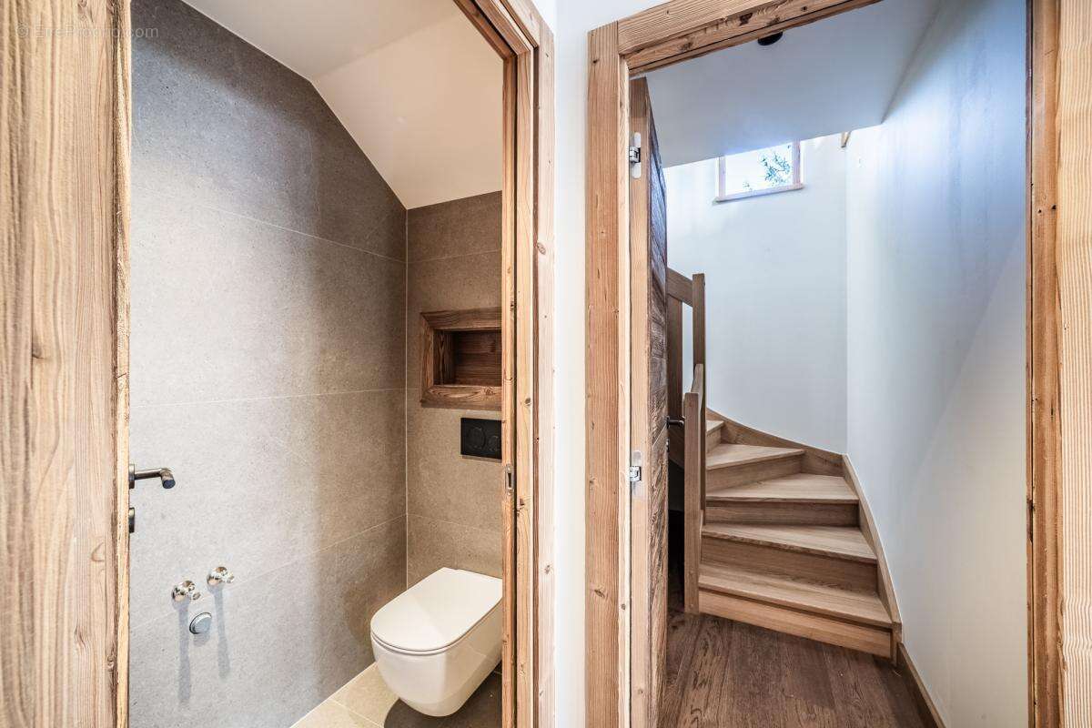 Luxueux chalet neuf en plein cœur des Gets - photo 15