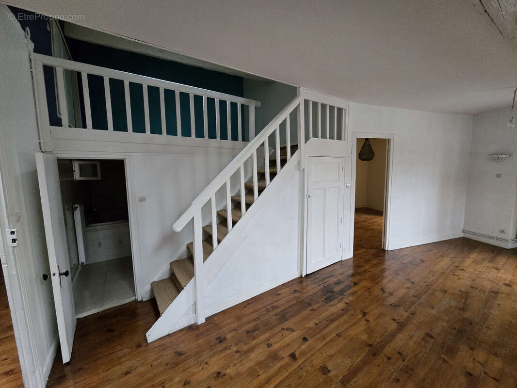 Appartement à ROMANS-SUR-ISERE