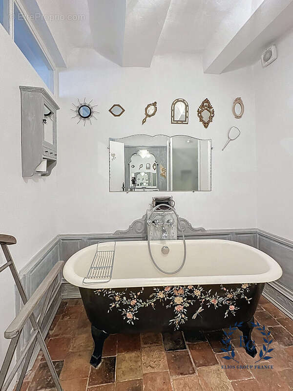 Maison à BESSE-SUR-ISSOLE