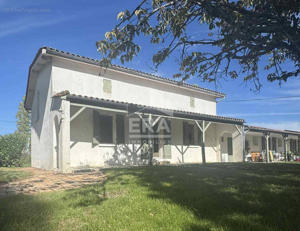 Maison à MONTPON-MENESTEROL