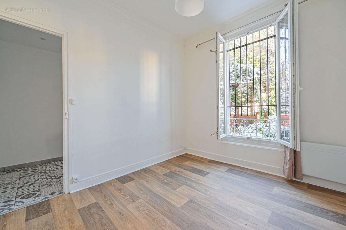 Appartement à COLOMBES