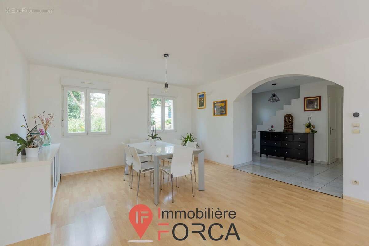 Corny sur moselle - maison individuelle avec jardin - 150 m² - photo 4