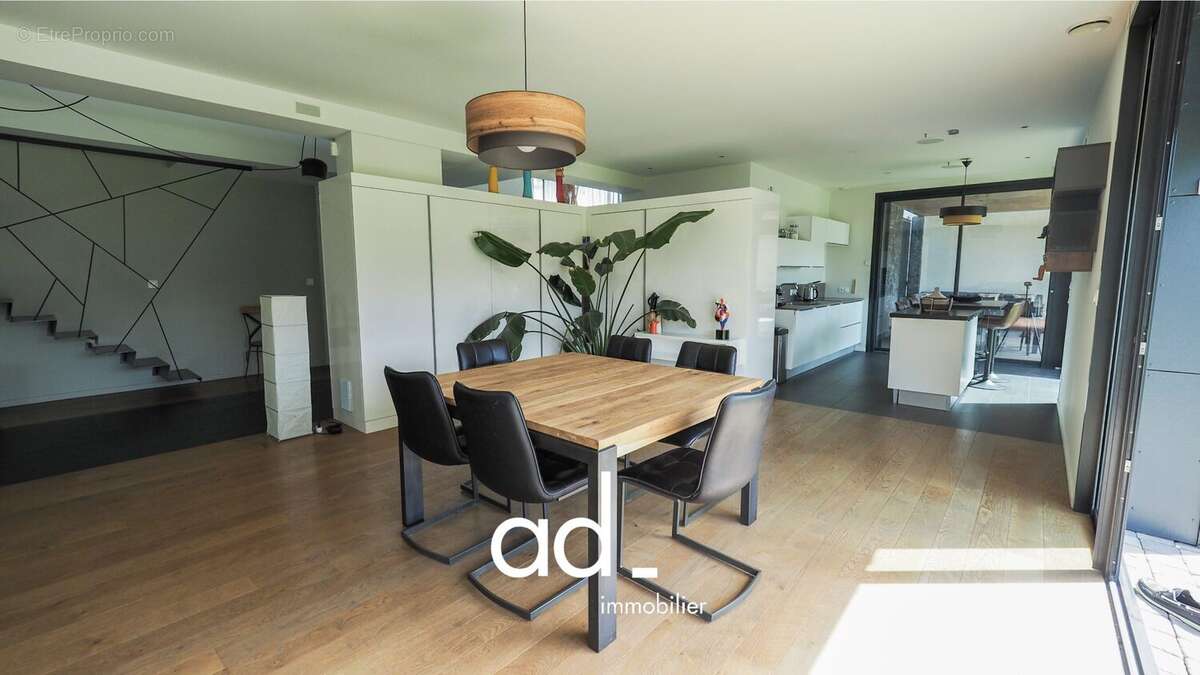 Maison à LA ROCHELLE