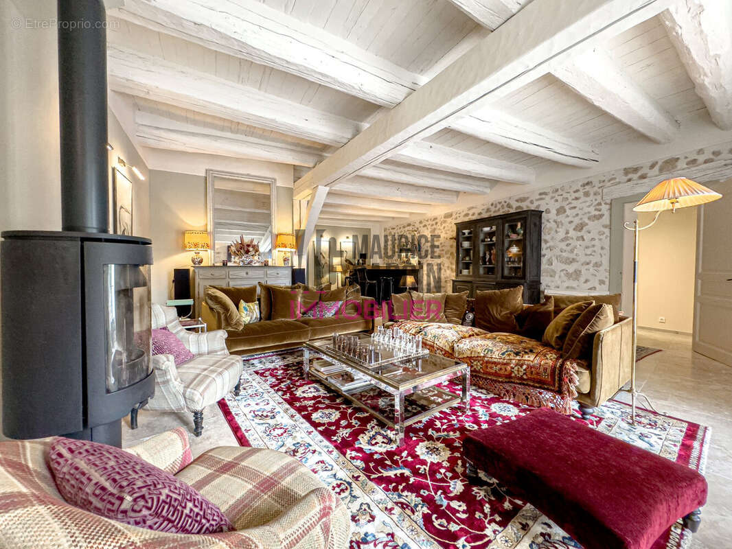 Maison 460 m² à Mormoiron  - photo 9