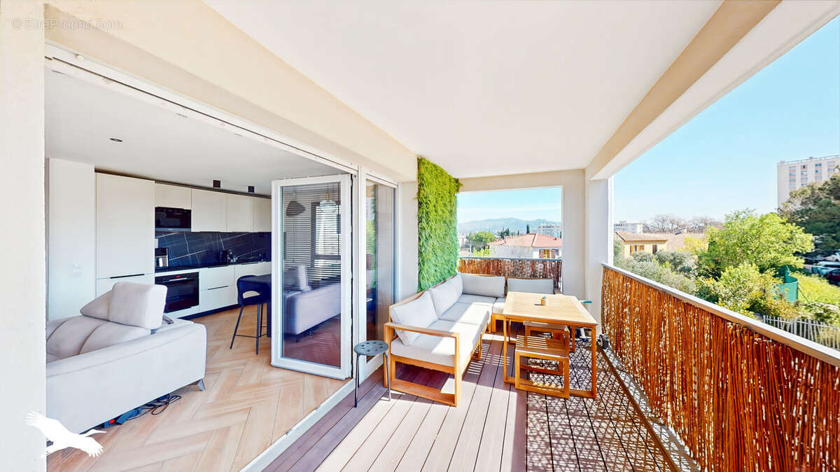 Appartement à MARSEILLE-13E