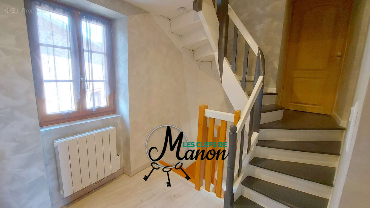 Maison à CHATEAUPONSAC