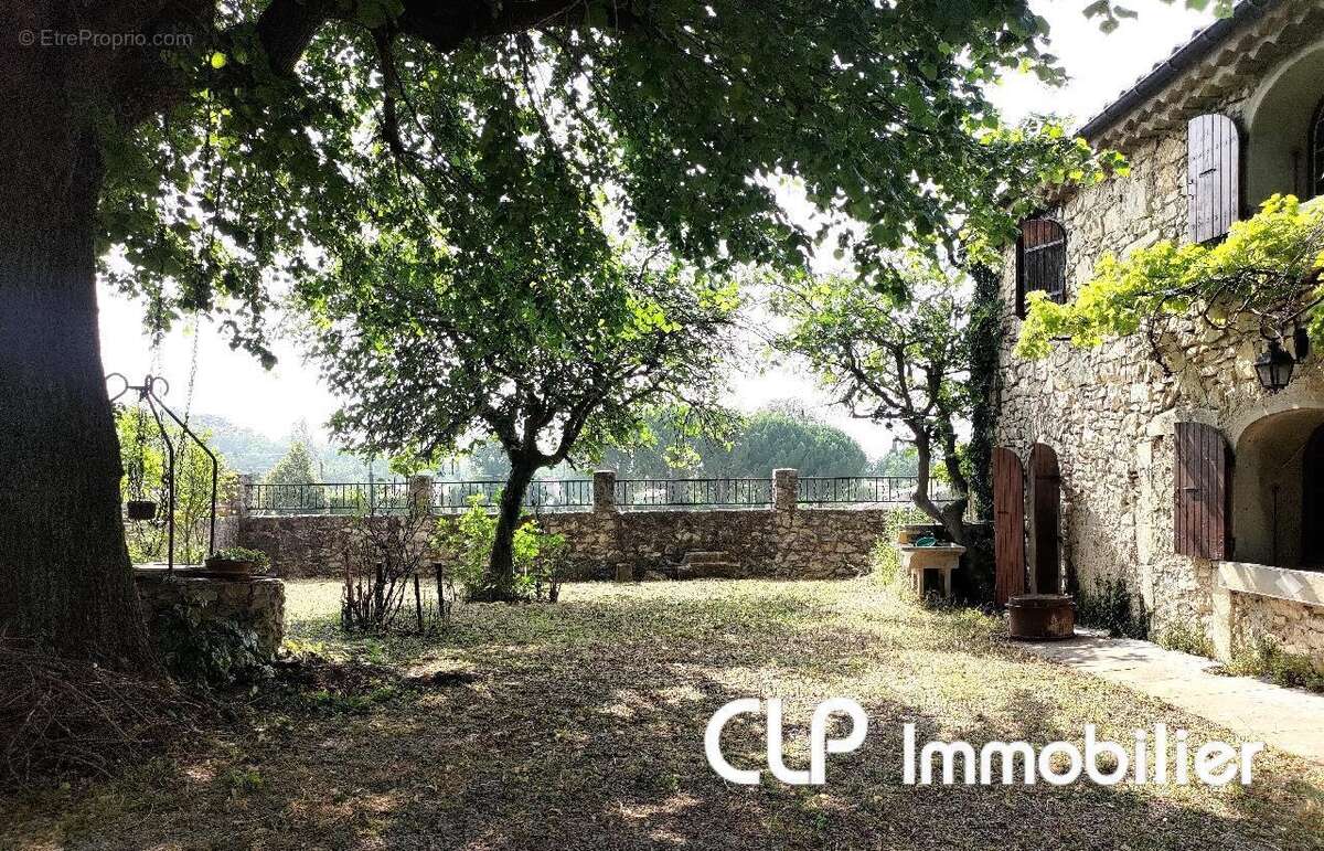 Maison 230 m² à Puygiron  - photo 9