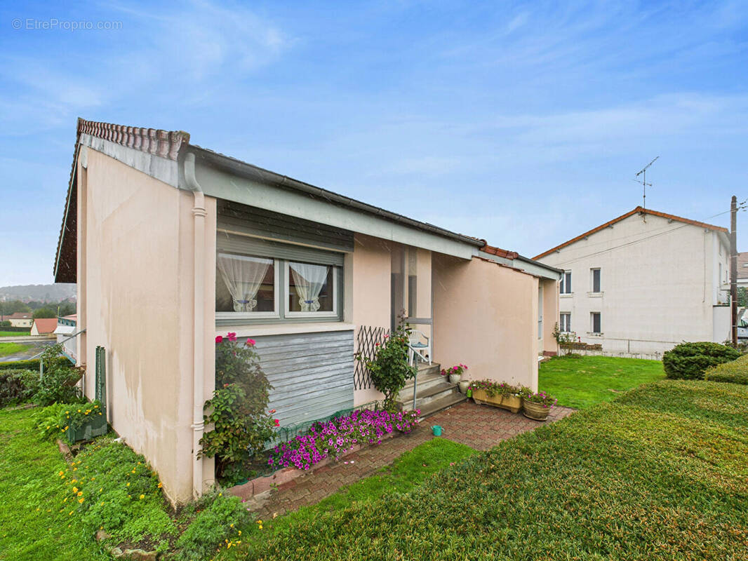 Maison à SAINT-ELOY-LES-MINES