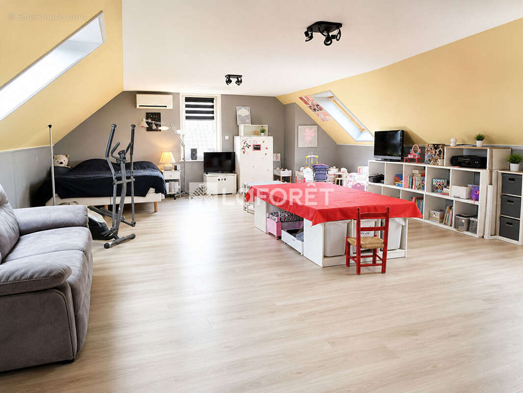 Maison  6 pièce(s) 180 m2 - photo 6