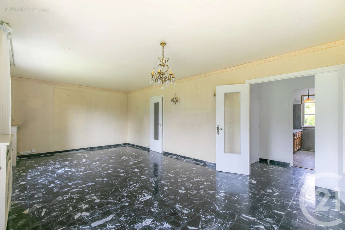 Appartement à CHAMPIGNY-SUR-MARNE