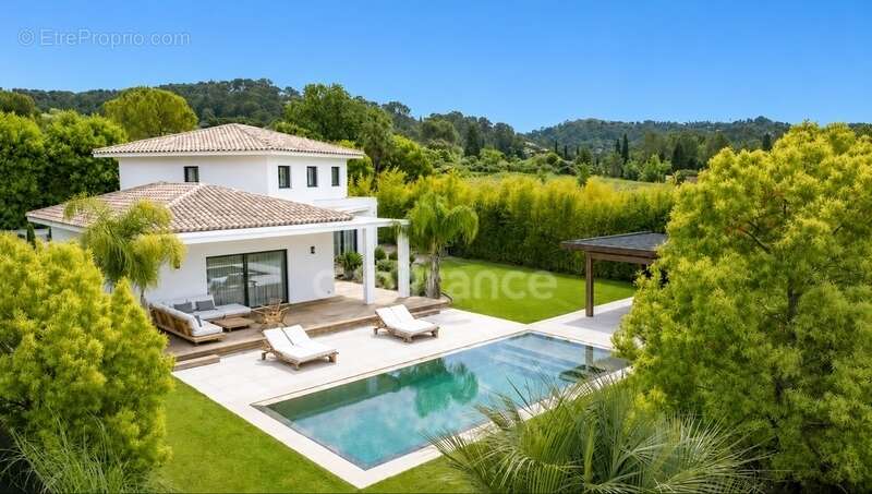 Maison à MOUGINS