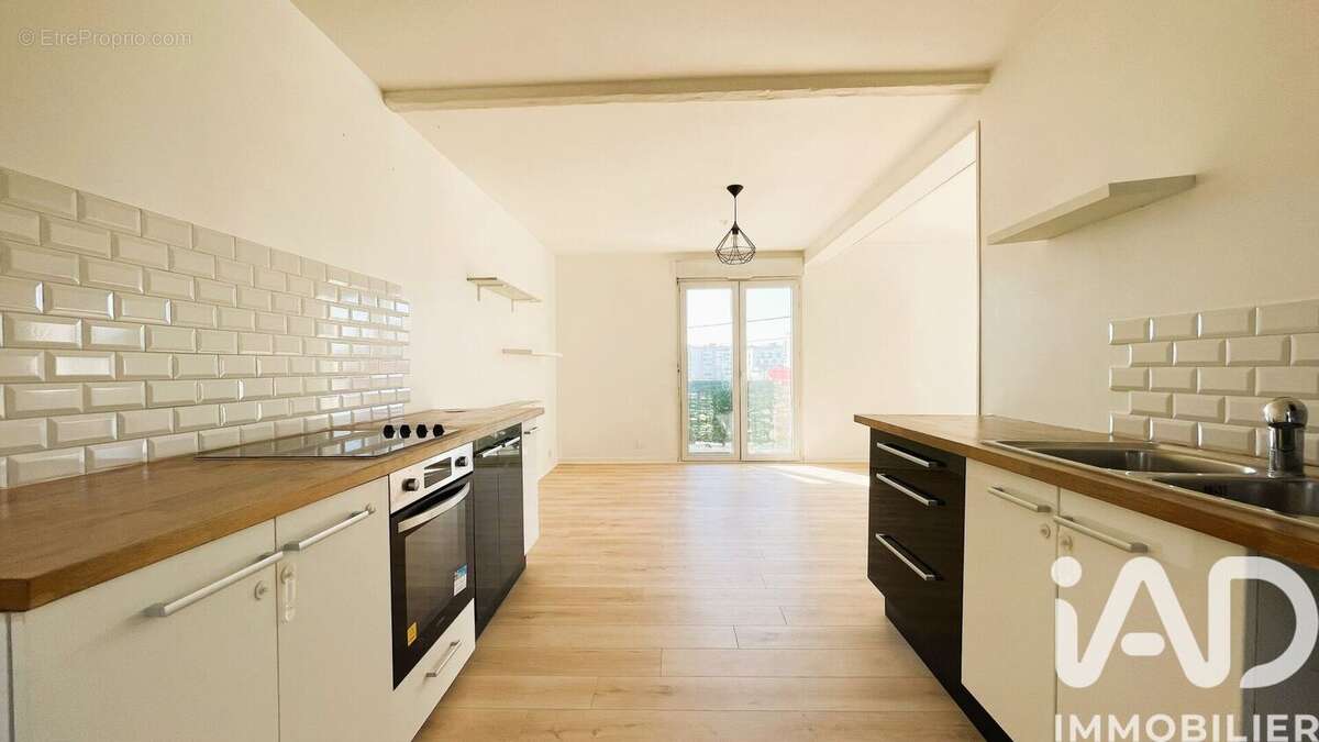 Photo 7 - Appartement à SAINTE-GENEVIEVE-DES-BOIS