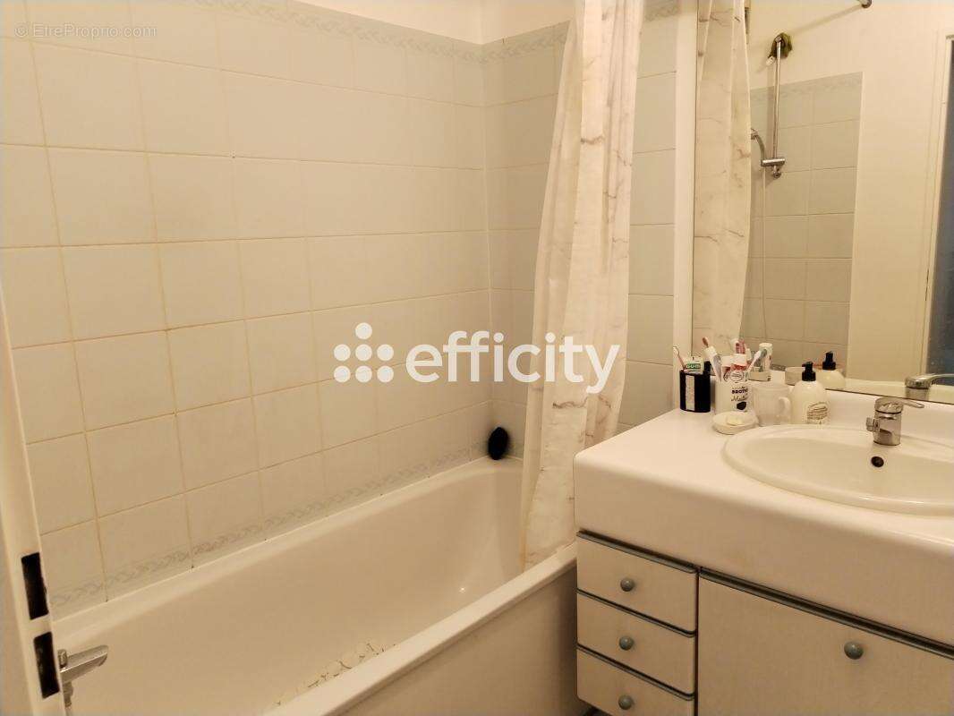 Appartement à MONTIGNY-LE-BRETONNEUX