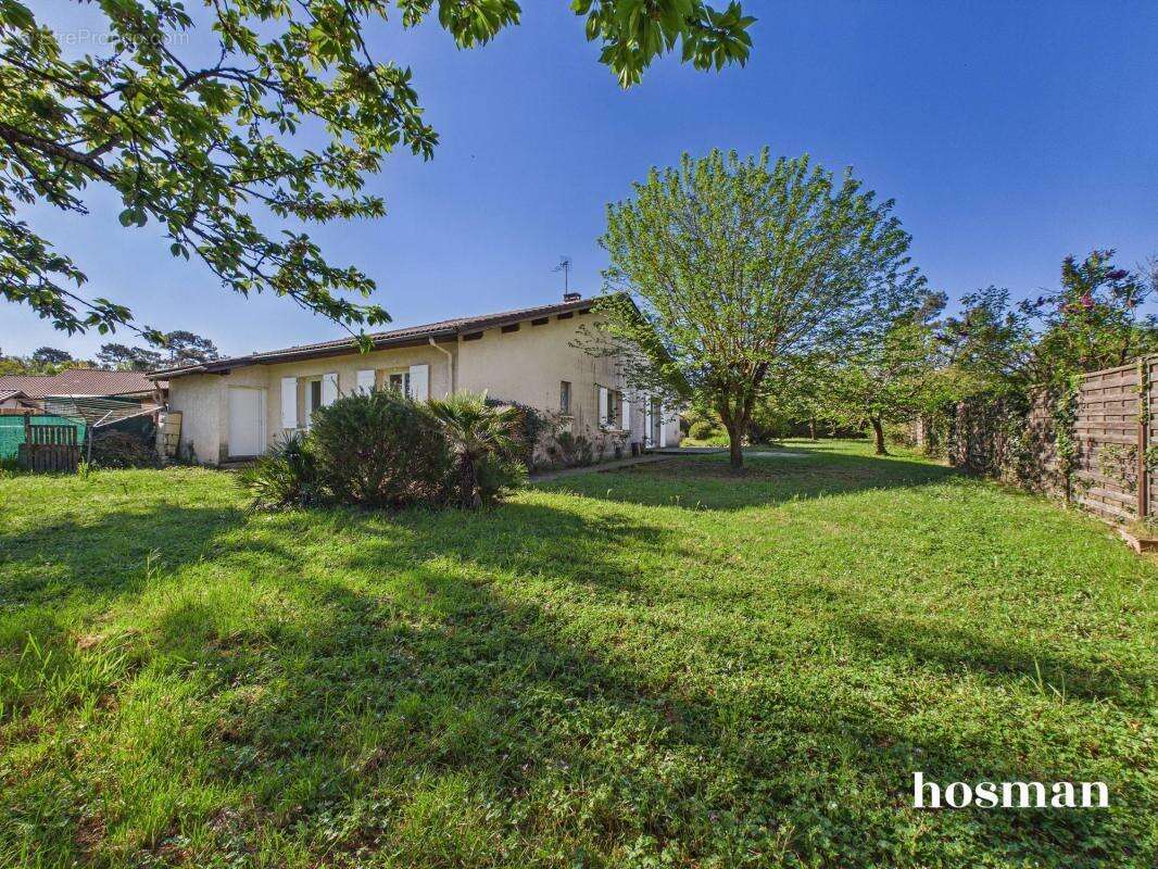 Maison à LE PIAN-MEDOC