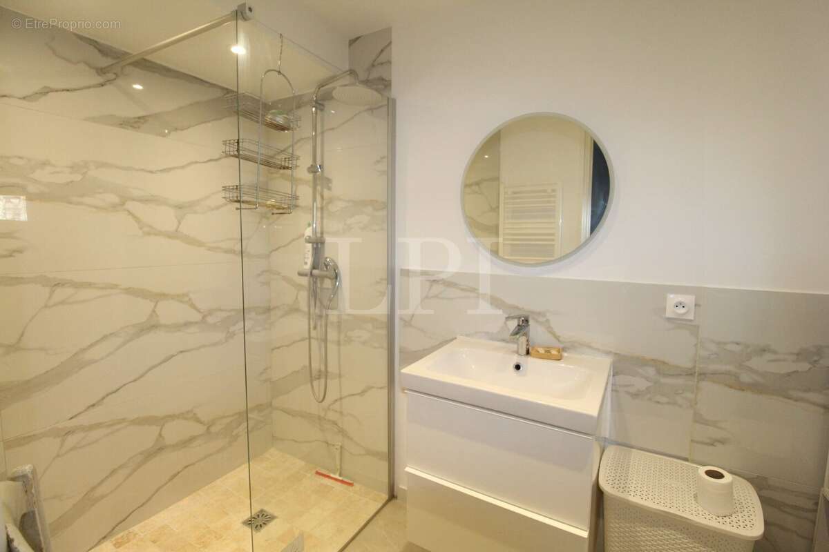 Maison à SAINT-MARTIN-DE-CASTILLON