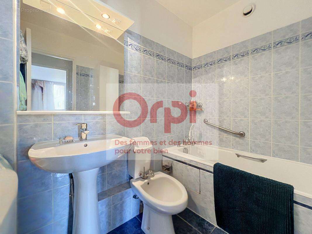 Appartement à ISSY-LES-MOULINEAUX