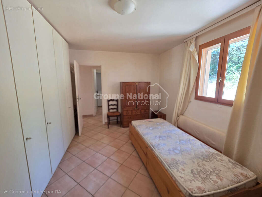 Greoux les bains  maison plain pied avec terrain de 2500m². - photo 15