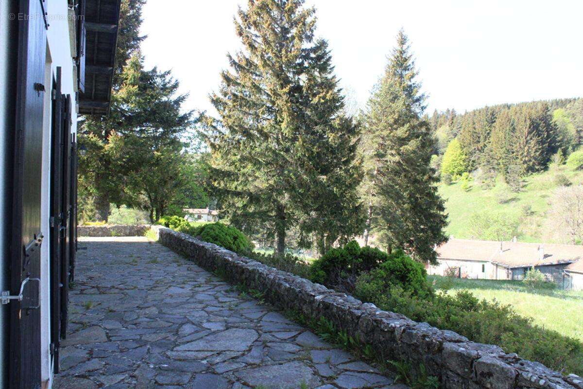 Exclusivité Maison avec deux habitations de 166 m2 sur une parcelle de 5400 m² - photo 17
