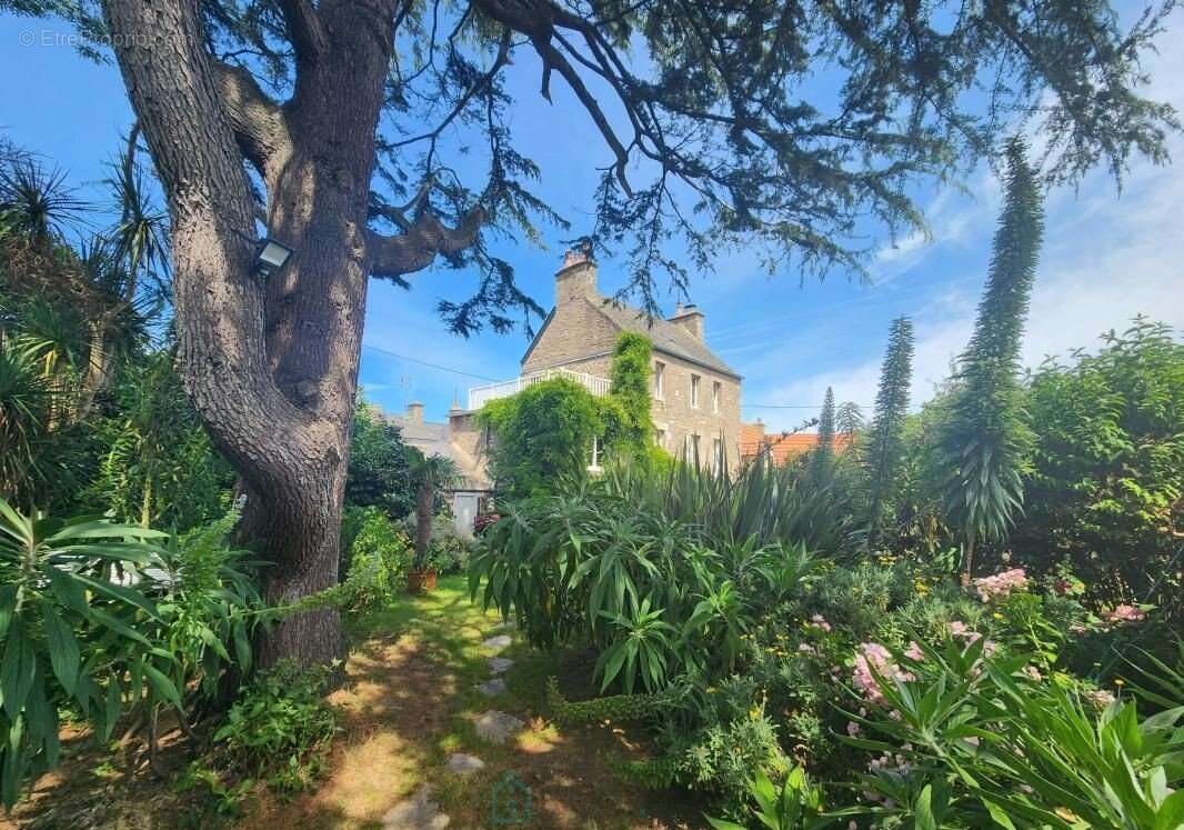 Maison à FERMANVILLE
