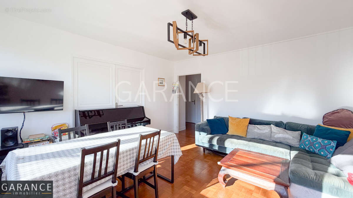 Appartement à PARIS-12E