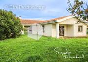 Maison à LES BILLAUX