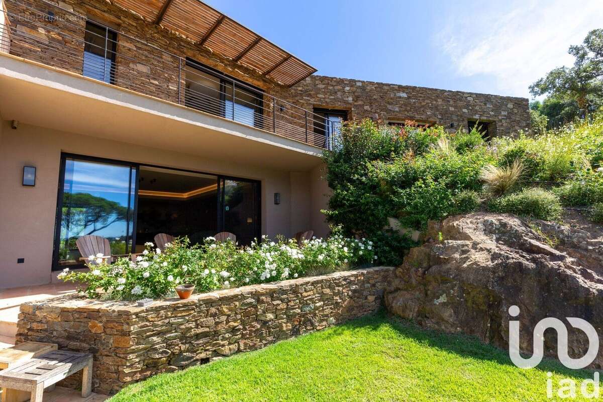 Photo 7 - Maison à LA CROIX-VALMER