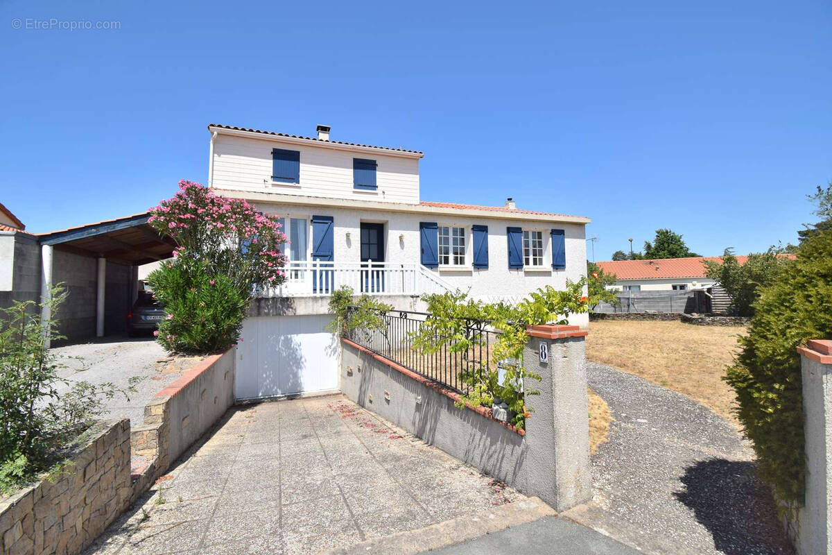 Maison à TREIZE-SEPTIERS
