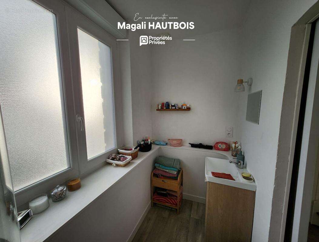 Maison Saint-Hilaire-Du-Harcouët 6 pièce(s) 110 m2 - photo 10