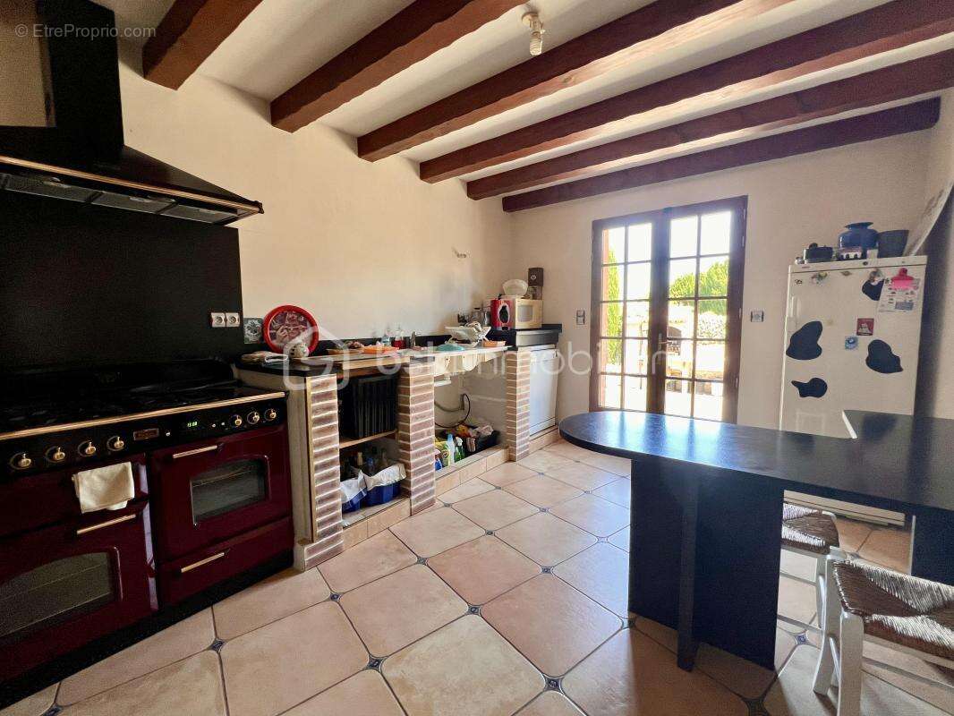 Charmante Demeure, 150m2,  plain pied, avec jardin, 4 chambres - photo 6