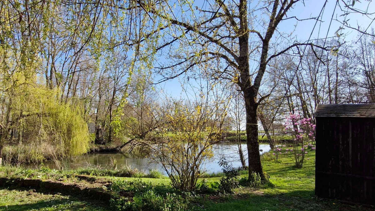 Maison à SAINT-FORT-SUR-GIRONDE