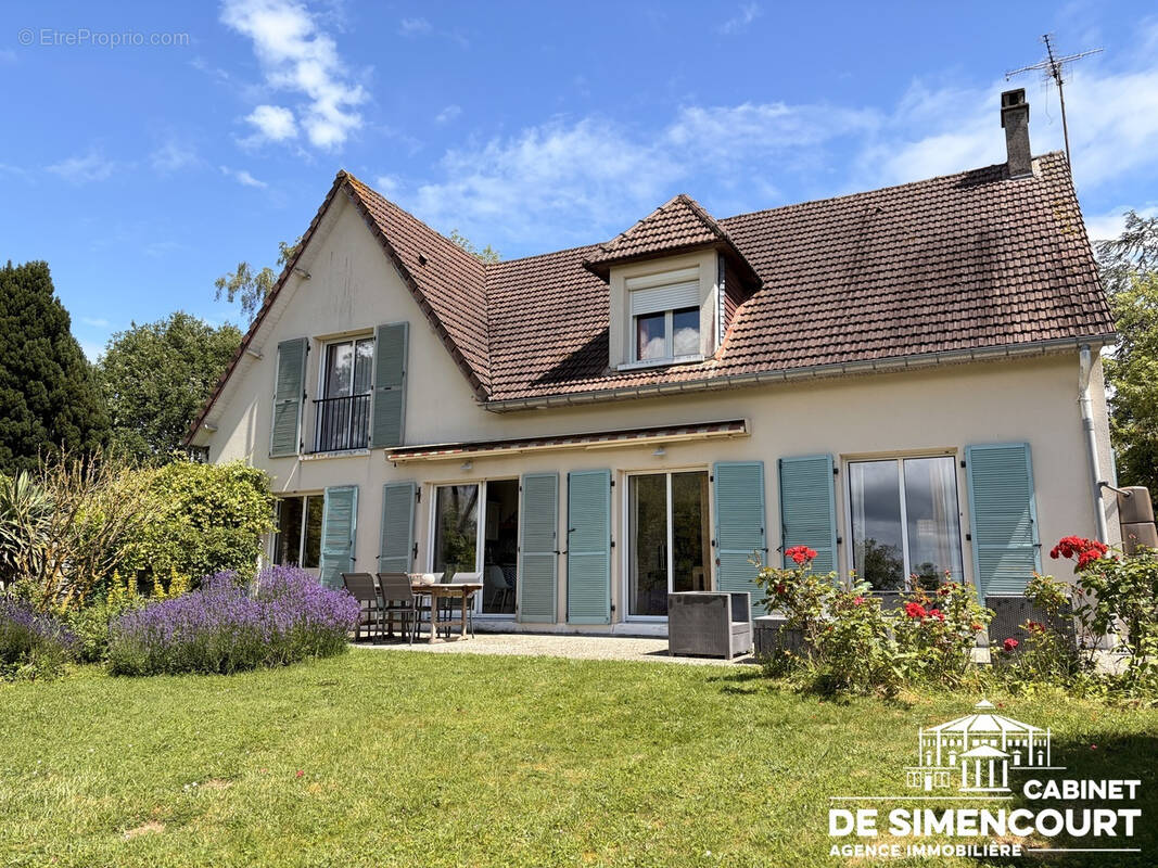 Maison à DURY