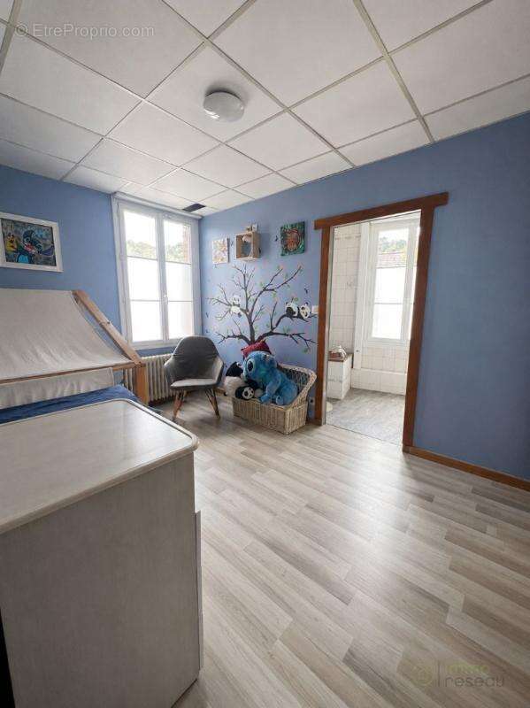 Maison 4 pièces 98 m² à vendre à Laigneville (60290) - photo 2